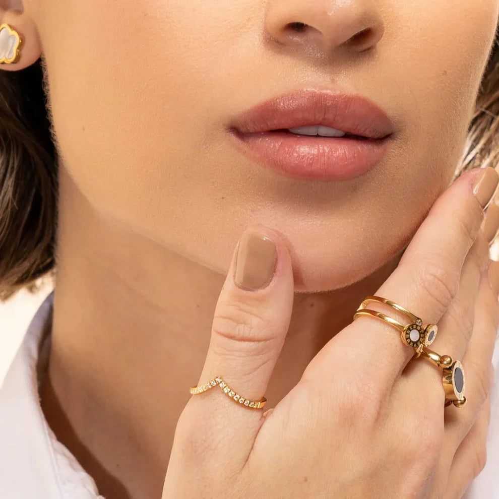 Anel Realeza Banhado a Ouro 18k