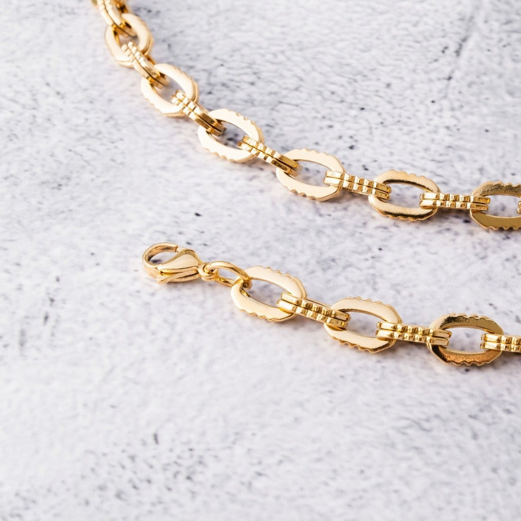 Colar Camden Estilo Corrente Banhado a Ouro 18K