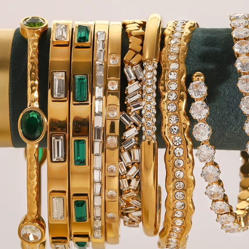 Bracelete Texturizado com Pedra de Zircônia
