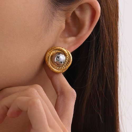 Brinco Lune Dourado e Prata Banhado a Ouro 18K