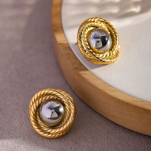 Brinco Lune Dourado e Prata Banhado a Ouro 18K