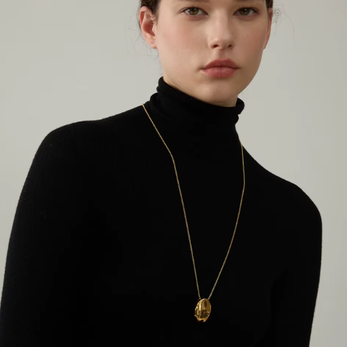 Colar longo Solenne com Pingente Banhado a ouro 18K