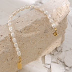 Pulseira com Pérolas Naturais de Água Doce Banhada a Ouro 18k