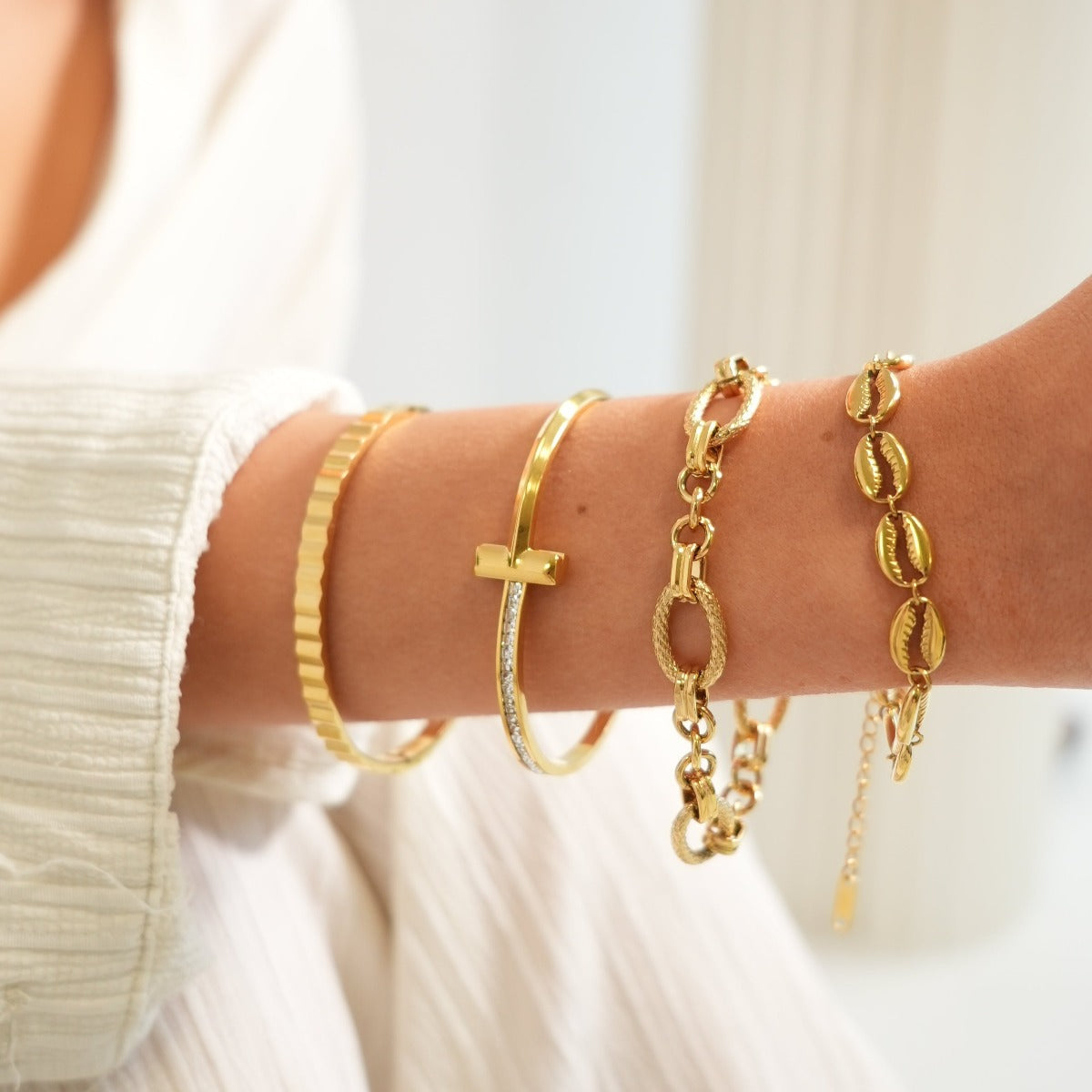 Pulseira de Corrente Texturizada Banhada a Ouro 18k