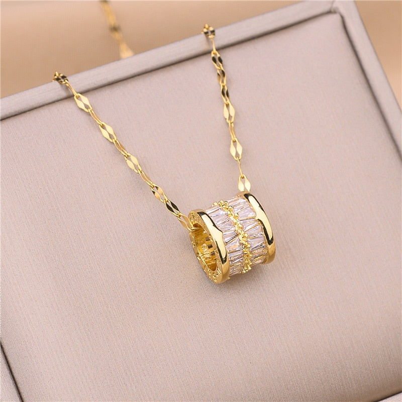 Colar Lury com Pingente Banhado Ouro 18K