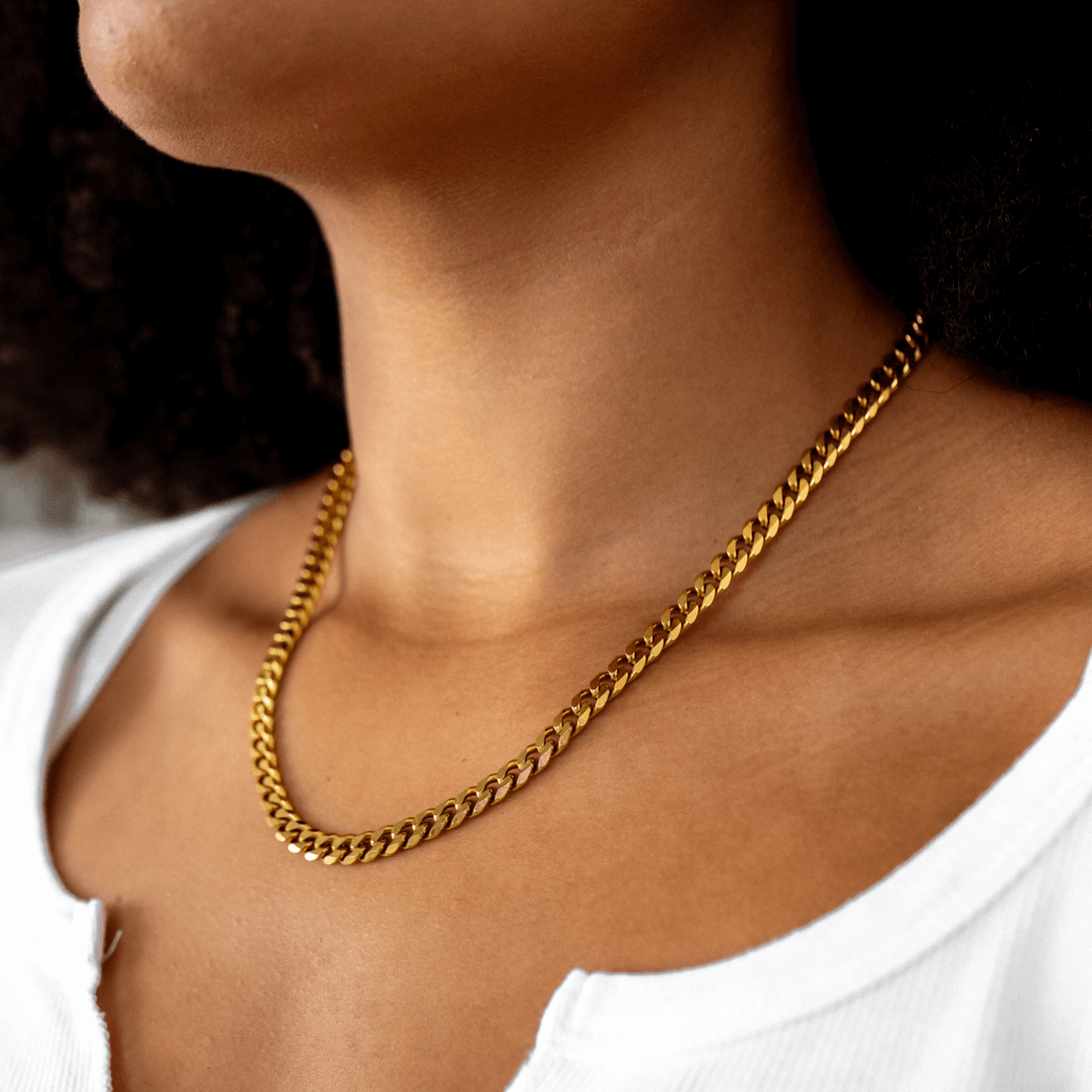 Colar Estilo Corrente Banhado a Ouro 18K