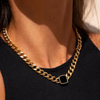Colar com Pedra Onix Quadrada