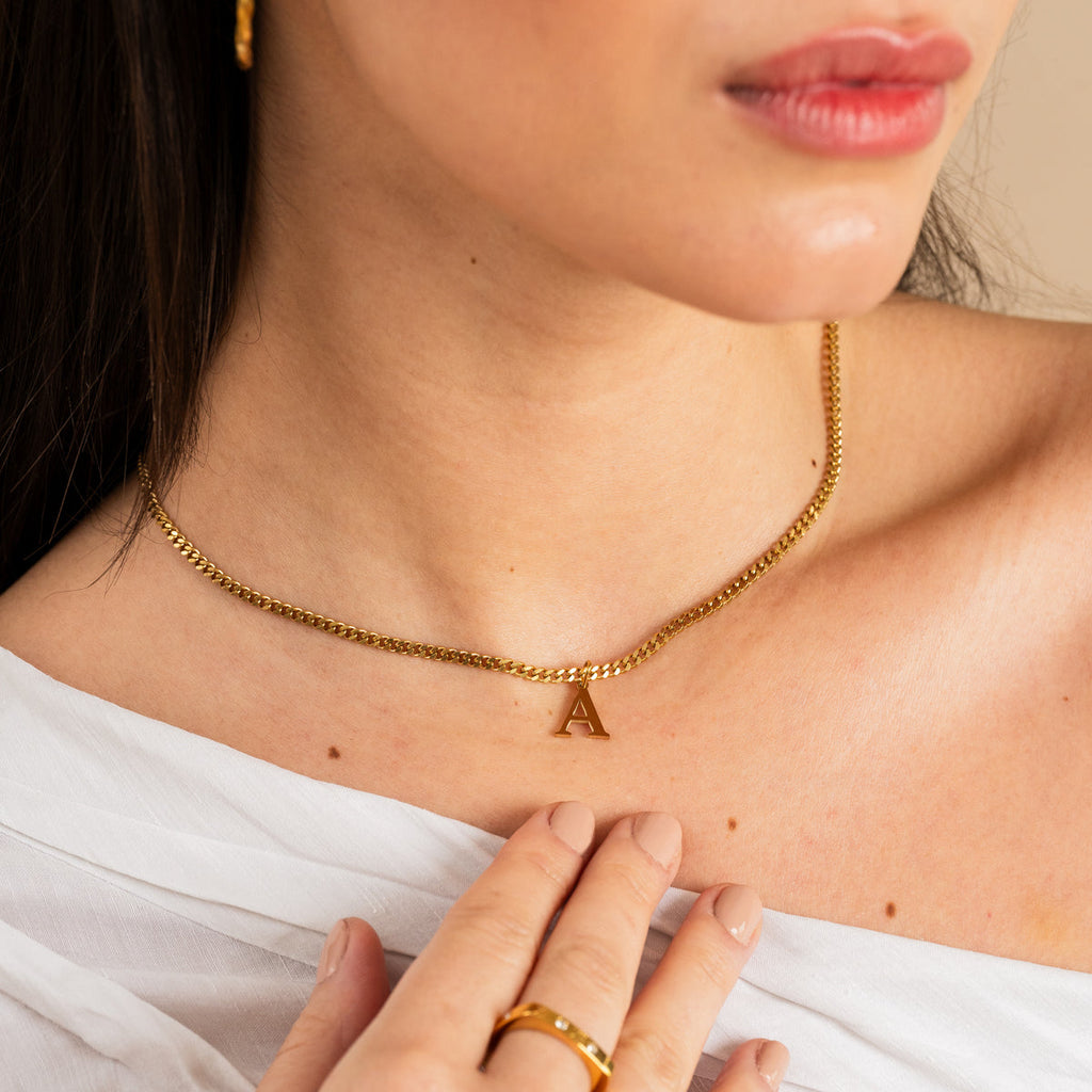 Colar de Inicial Banhado a Ouro 18K