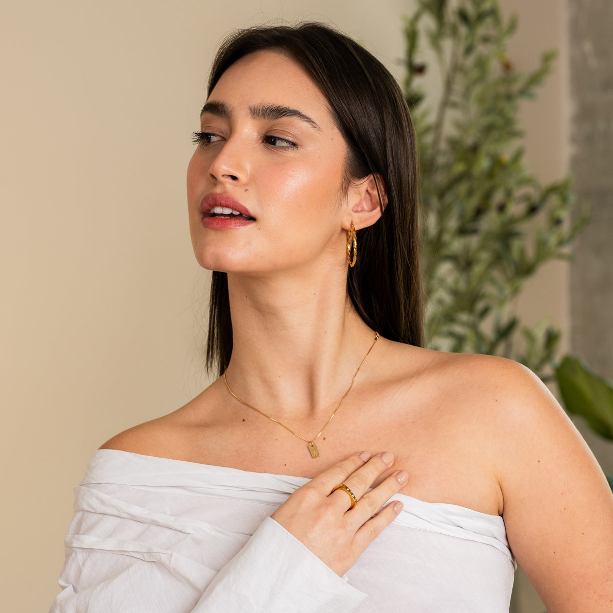 Colar de Inicial Personalizado Monarca Banhado a Ouro 18K