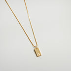Colar de Inicial Personalizado Monarca Banhado a Ouro 18K