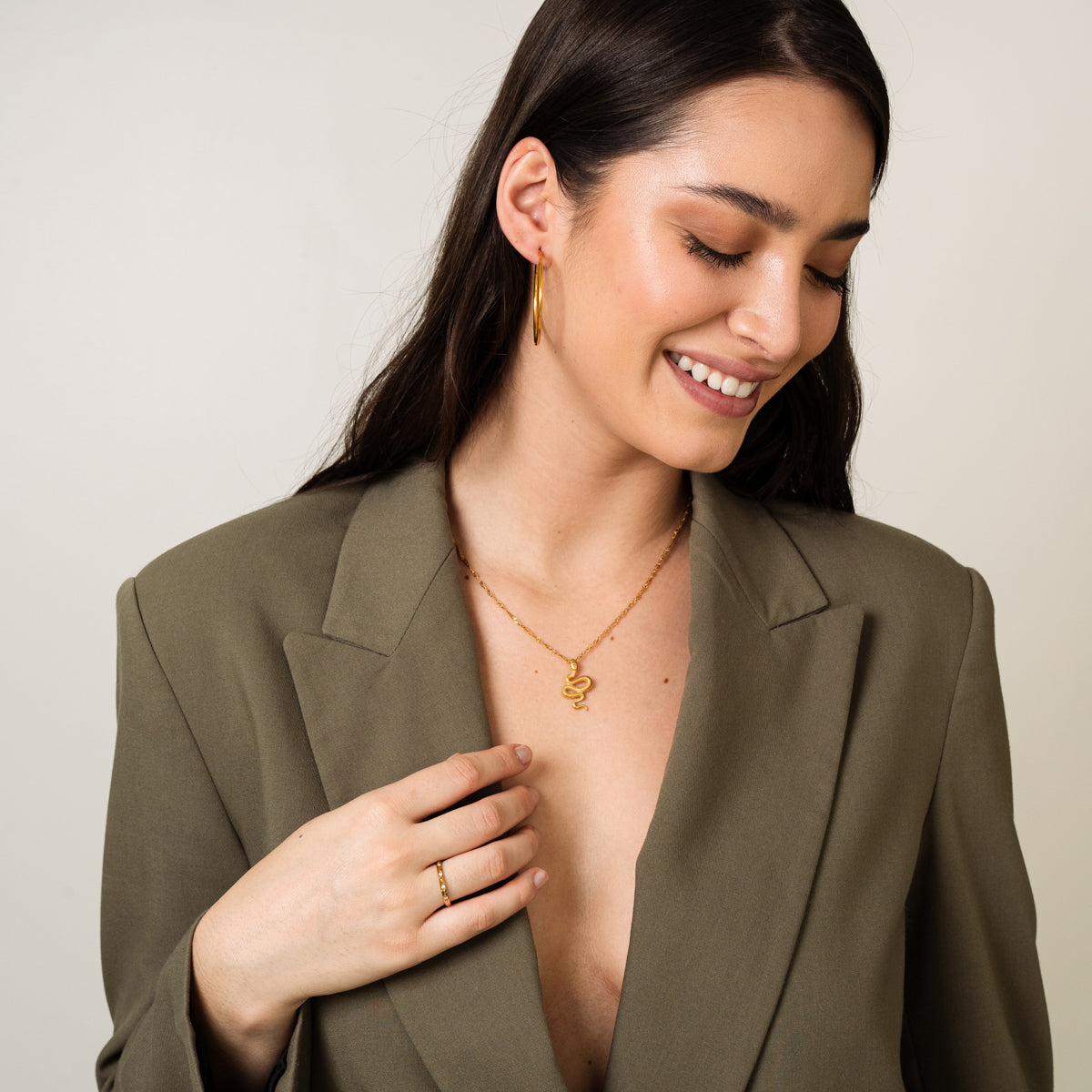 Colar Pingente de Cobra Dourado Banhado a Ouro 18K