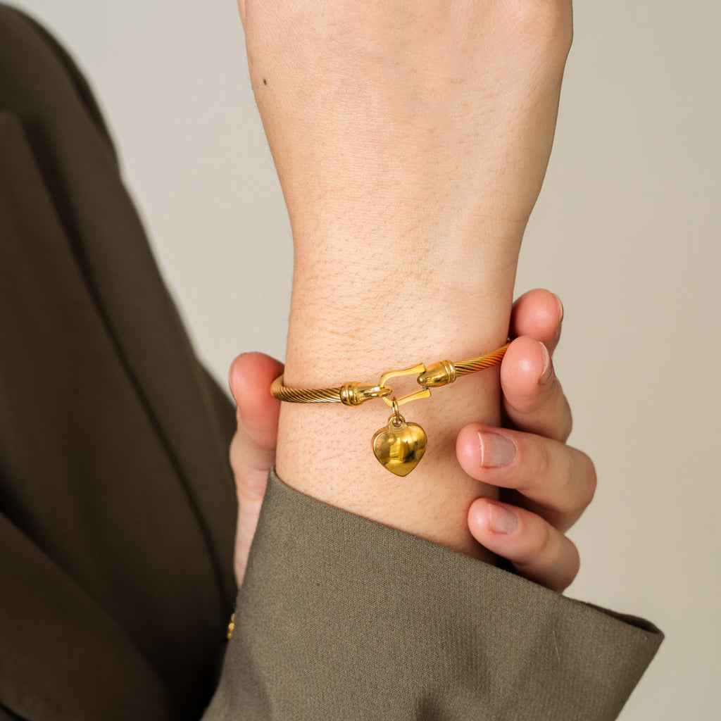 Bracelete Pingente Coração Banhado a Ouro 18k