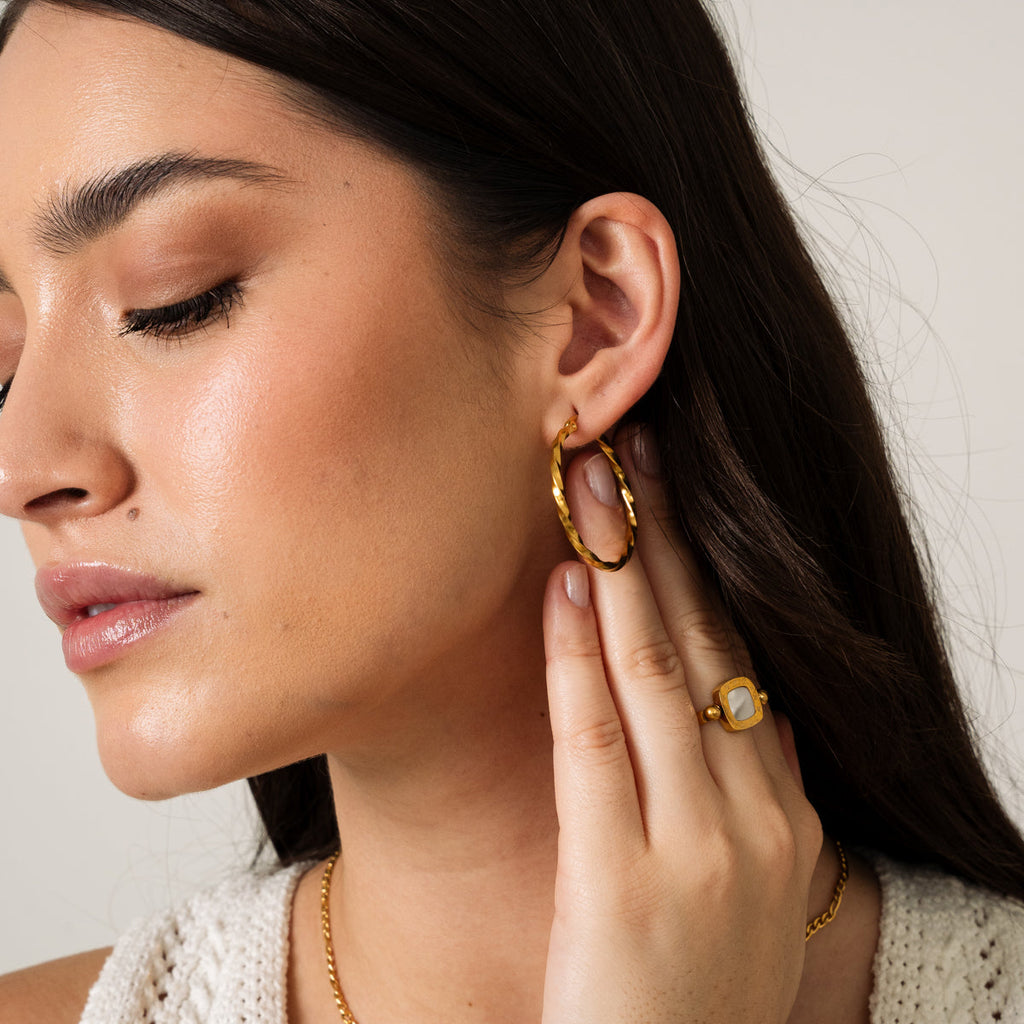 Brinco Argola Zuri Banhado a Ouro 18K