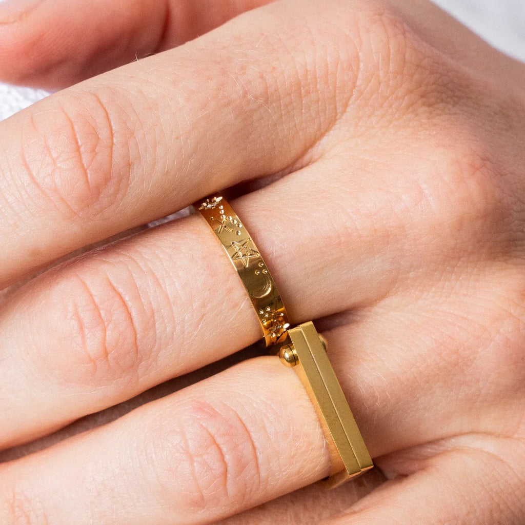 Anel Galáxia Banhado a Ouro 18K