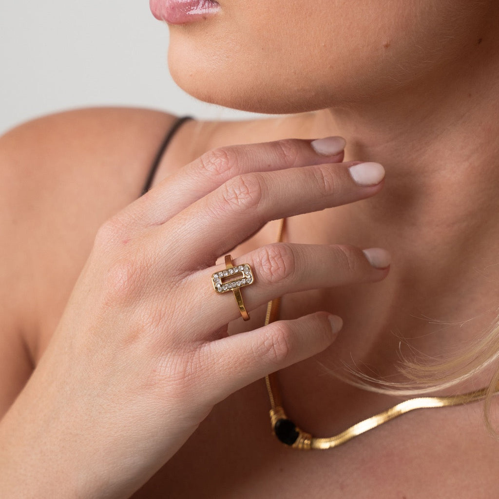 Anel de Pedra Retangular Banhado a Ouro 18K