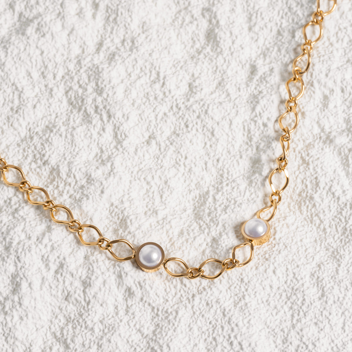 Colar de Pérola em Cadeias Banhado a Ouro 18K