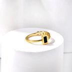 Anel Estilo Corrente com Pedra de Ônix