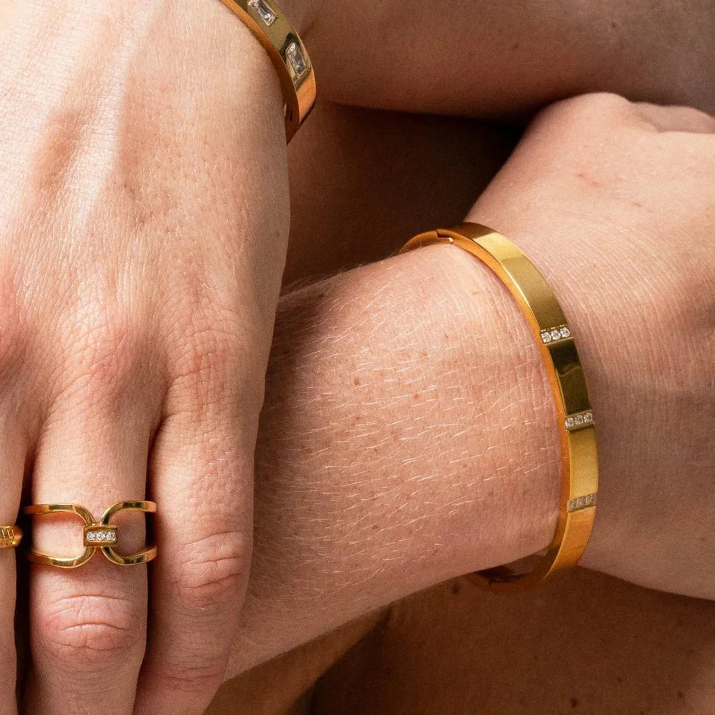 Anel Lunara com Zircônia Banhado a Ouro 18K