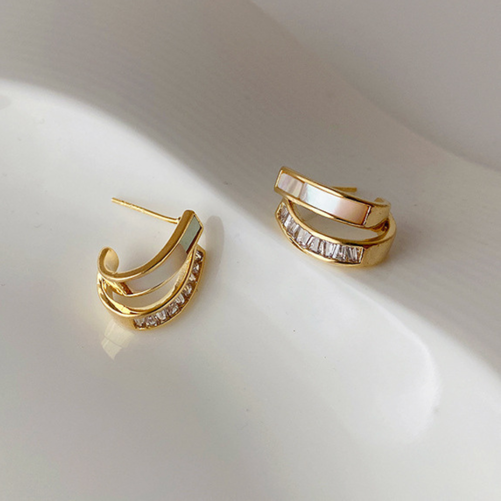 Brinco Meia Lua Duplo Dourado