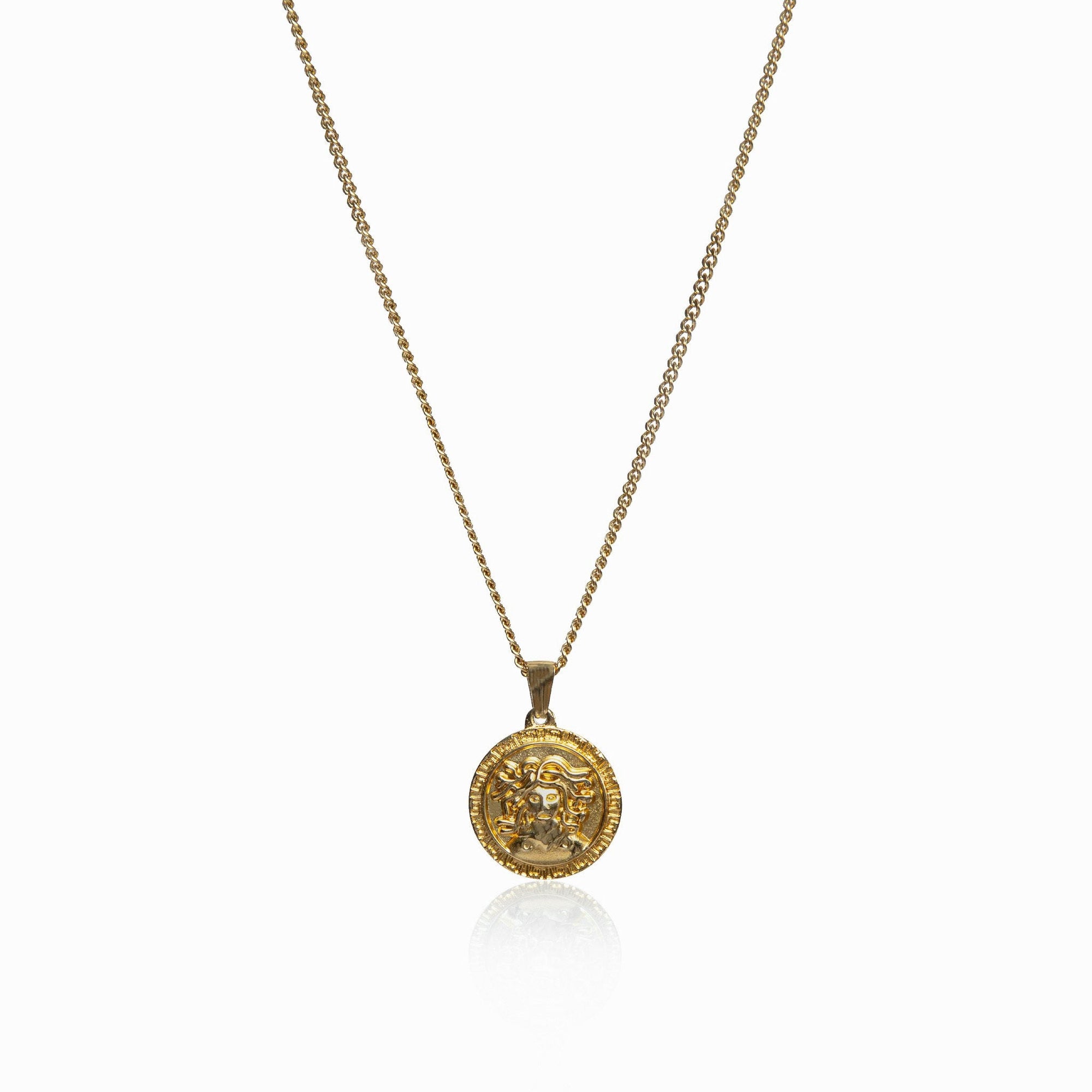 Colar com Pingente Medusa Banhado Ouro 18K